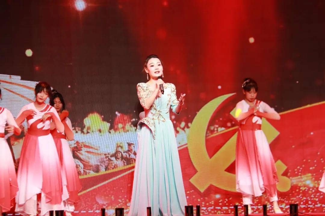 舞动青春 追逐梦想 郑州新奇中学第六届新奇才艺秀盛大开幕