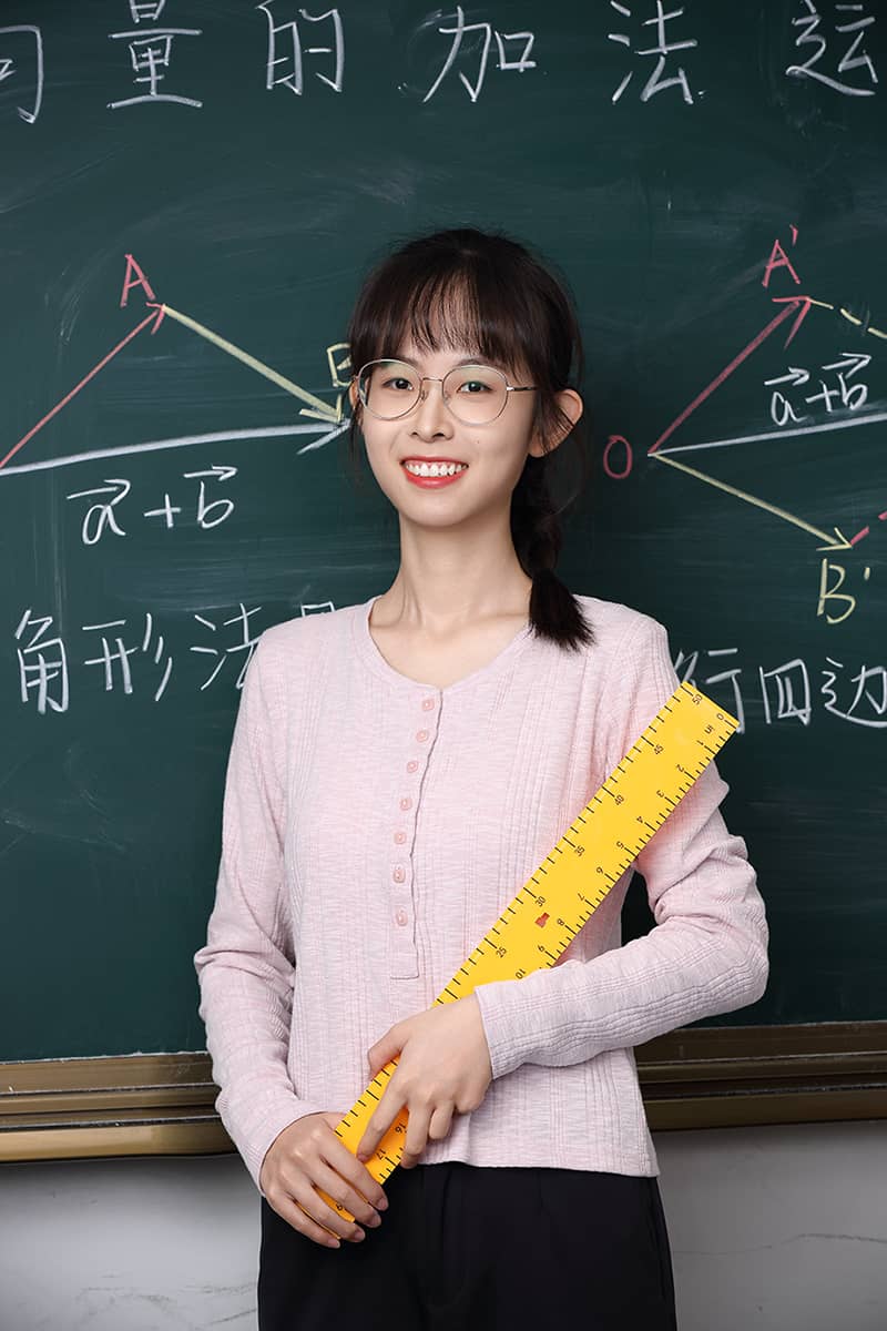吕芳